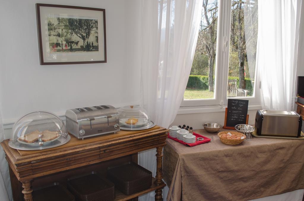 Hotel Lac Et Foret Saint-André-les-Alpes Екстериор снимка