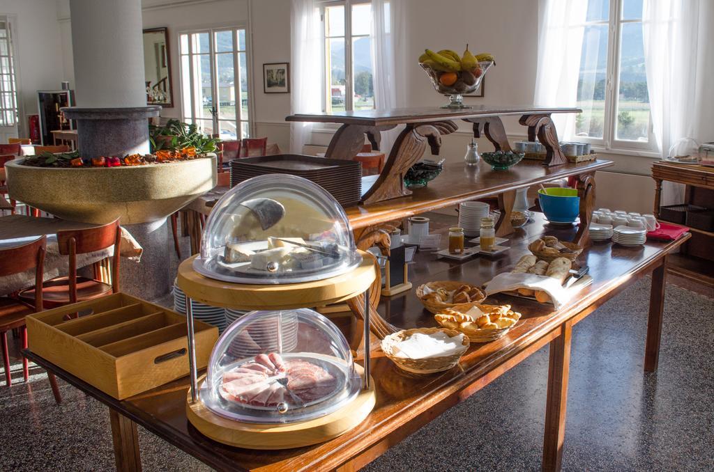 Hotel Lac Et Foret Saint-André-les-Alpes Екстериор снимка
